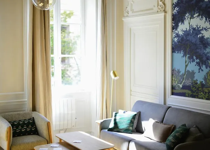 Eden Blue, Lovely Flat, Bright & Cosy In Lyon