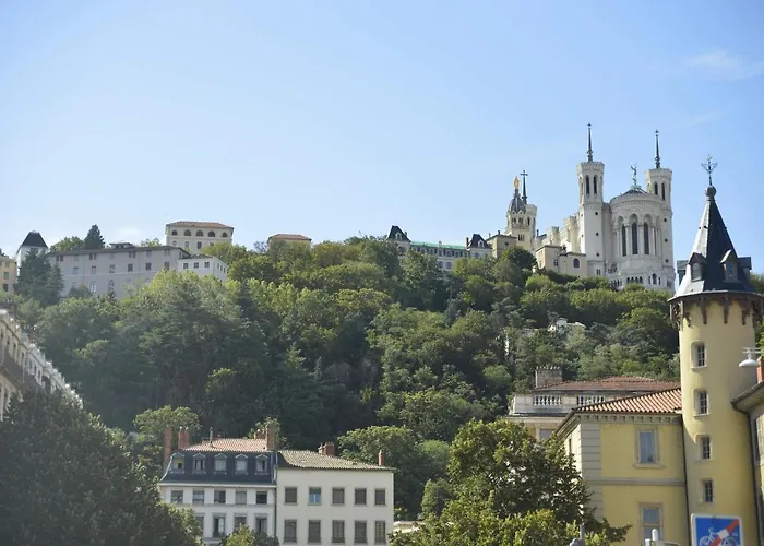 Eden Blue, Lovely Flat, Bright & Cosy In Lyon