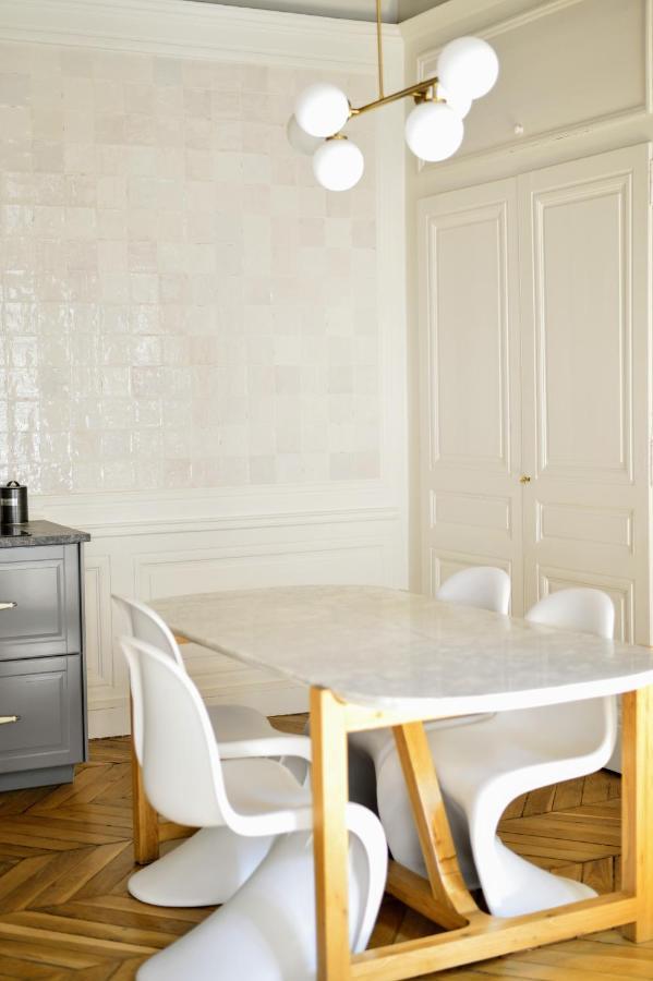 Eden Blue, Lovely Flat, Bright & Cosy In Apartment